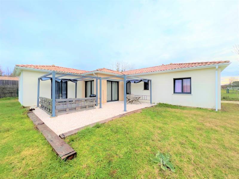 Maison 5 pièces - 120m² PUJOLS-SUR-CIRON  