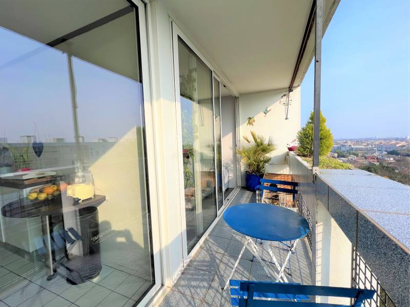 Appartement 75m² - 2 chambres - Garage MERIGNAC Capeyron 