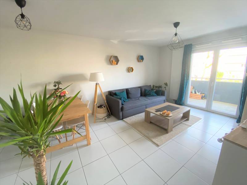 Appartement 3 pièces - 60 m² MERIGNAC EXTRA ROCADE 