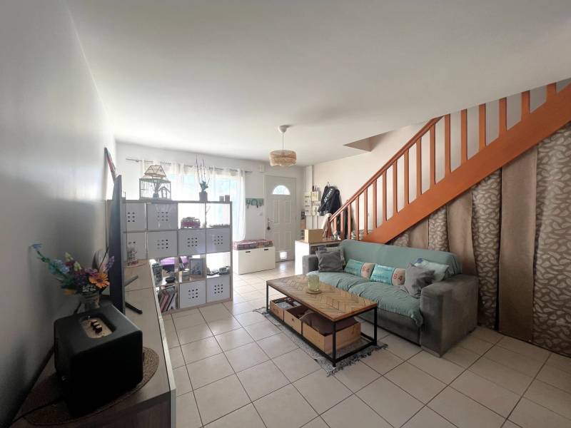 Saucats à proximité des commodités : Maison de ville de 70 m² avec 2 chambres et jardin Saucats  