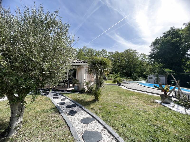 Maison 108m² - 4 chambres - garage Cabanac et Villagrains  