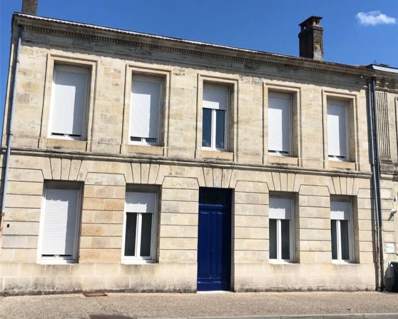 Maison en pierre Saucats bourg